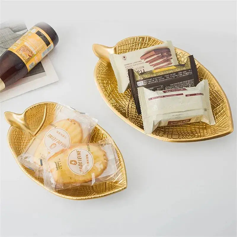 Nordic Decorative Tray Gold Leaf Shape Serving Tray Jewelry Pallet Fruit Snack Dish Table Decoration Storage Organizer