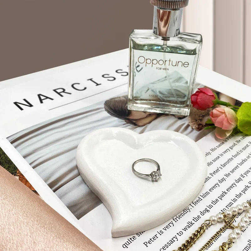 Creative Resin Trays Home Decor Jewelry Dish Heart Cloud Shape Storage Plate Organizer Watch Keys Holder Earrings Necklace Bowls