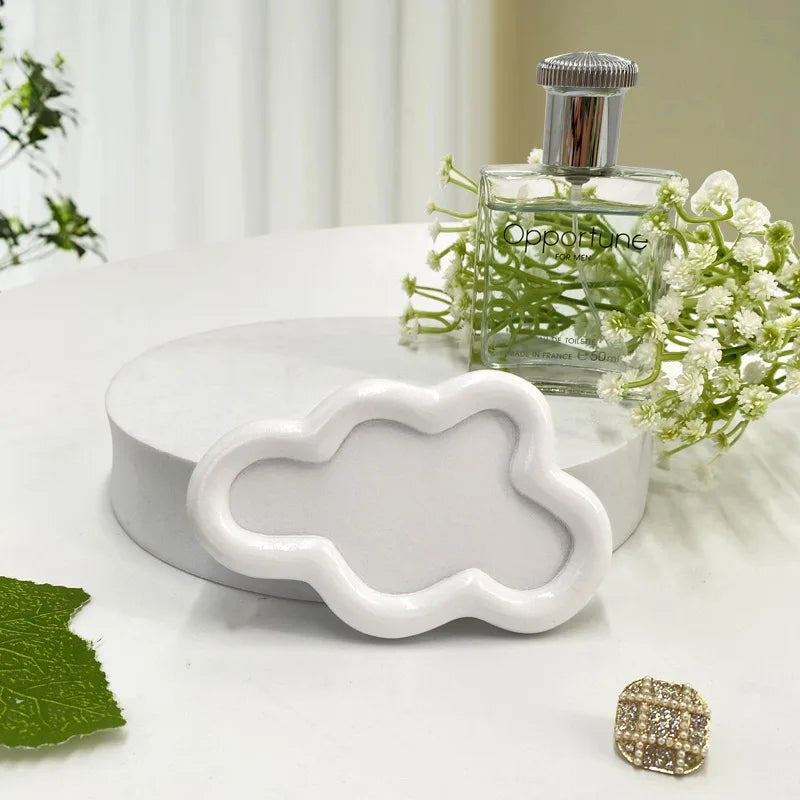 Creative Resin Trays Home Decor Jewelry Dish Heart Cloud Shape Storage Plate Organizer Watch Keys Holder Earrings Necklace Bowls