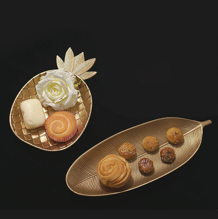 Nordic Decorative Tray Gold Leaf Shape Serving Tray Jewelry Pallet Fruit Snack Dish Table Decoration Storage Organizer