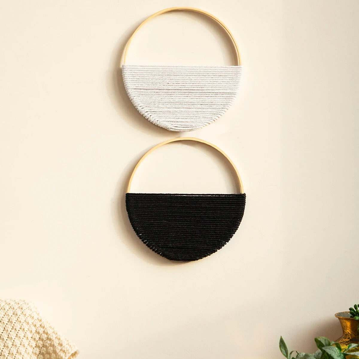2pcs Macrame Round Wall Hanging Woven Tapestry Bamboo Circle Wall Decor Boho Home Decorations Living Room Decors Aesthetic Gifts