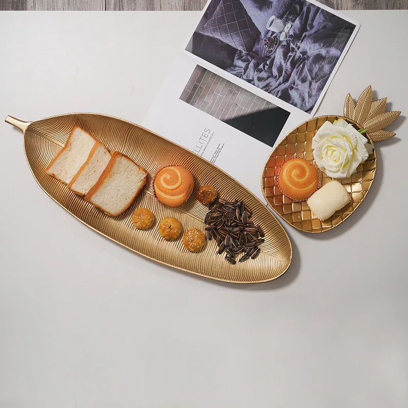 Nordic Decorative Tray Gold Leaf Shape Serving Tray Jewelry Pallet Fruit Snack Dish Table Decoration Storage Organizer