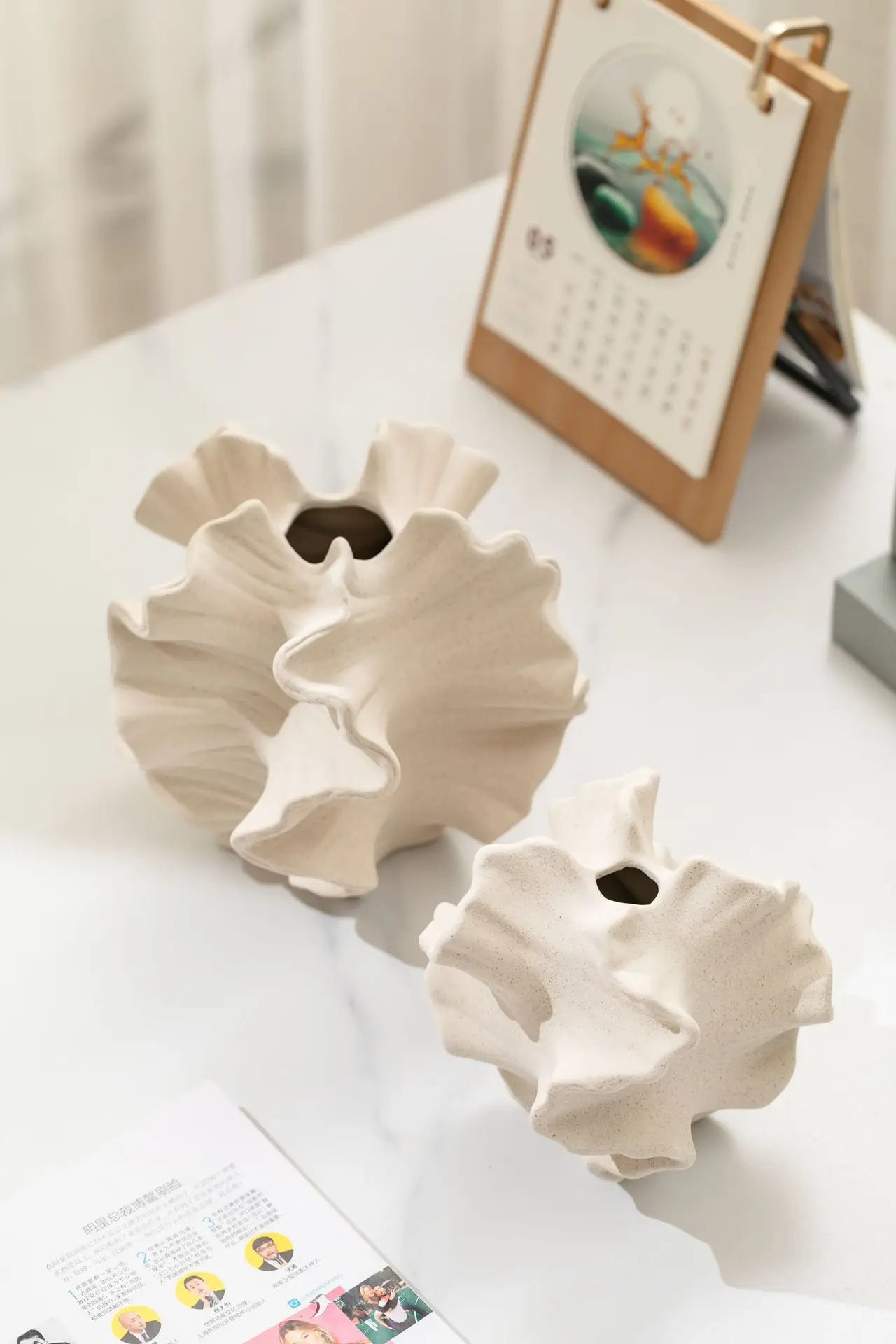 Creative Irregular Wrinkle Vase Abstract Crafts Ceramic Flower Pots Desk Decoration Porcelain Flowers Arrangement Floral Vases